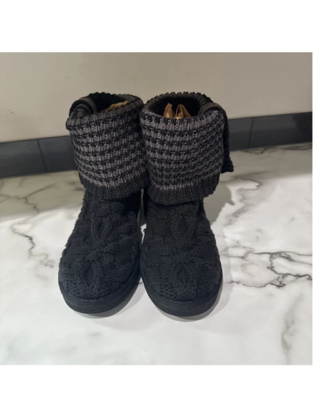 Ugg Leland Sweater Fold Over Boots Women’s 8 Black Slip On Boots Missing Button